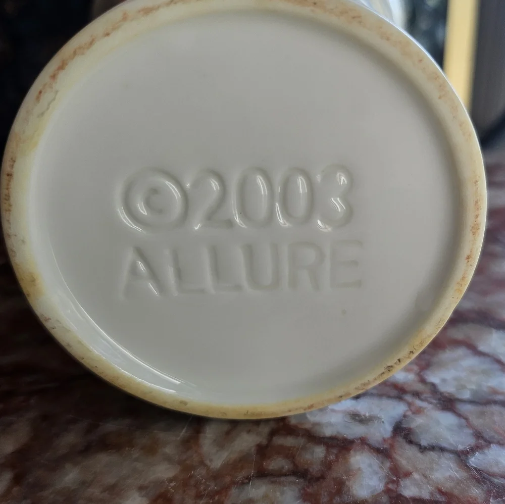 Y2K 2003 Allure Bathroom Set - Picture 14 of 14